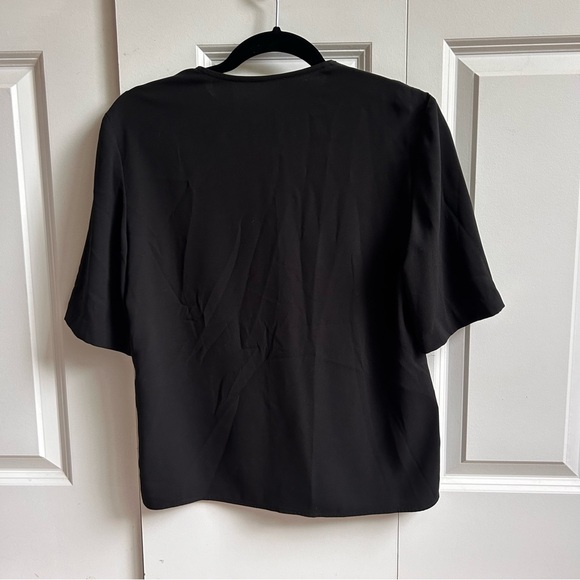 BLACK MM LAFLEUR CROSS TOP- S/M - Picture 2 of 5